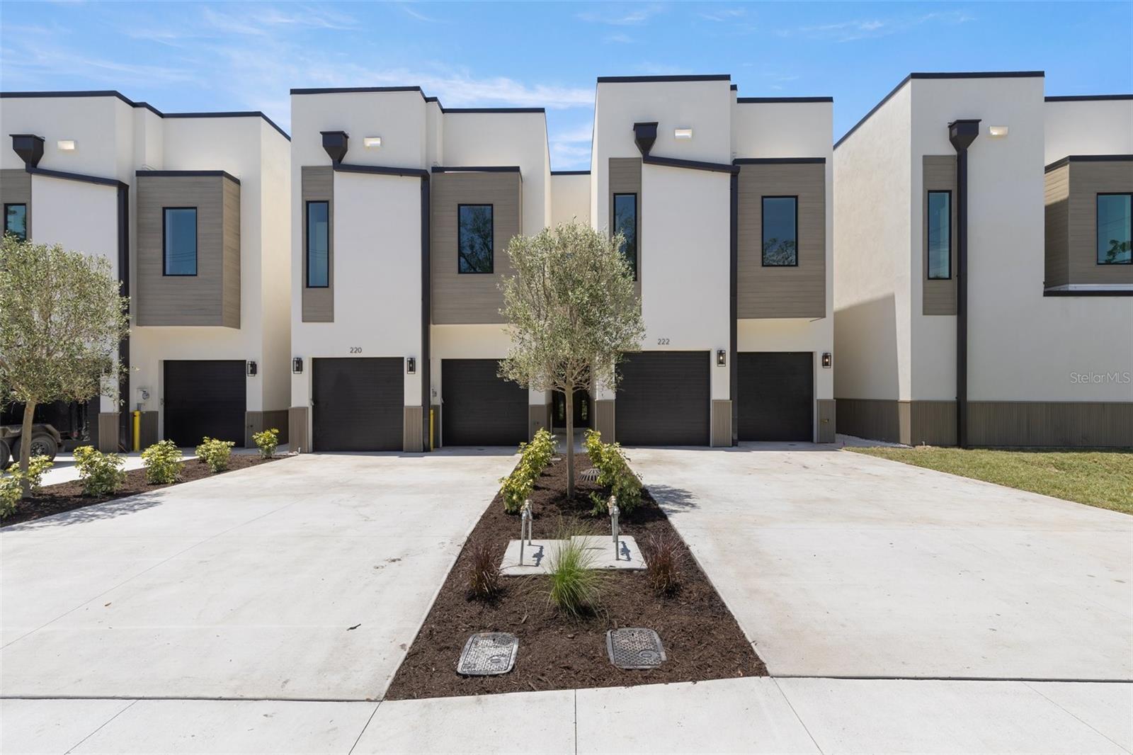 220 Hesperides St N Property Photo 1