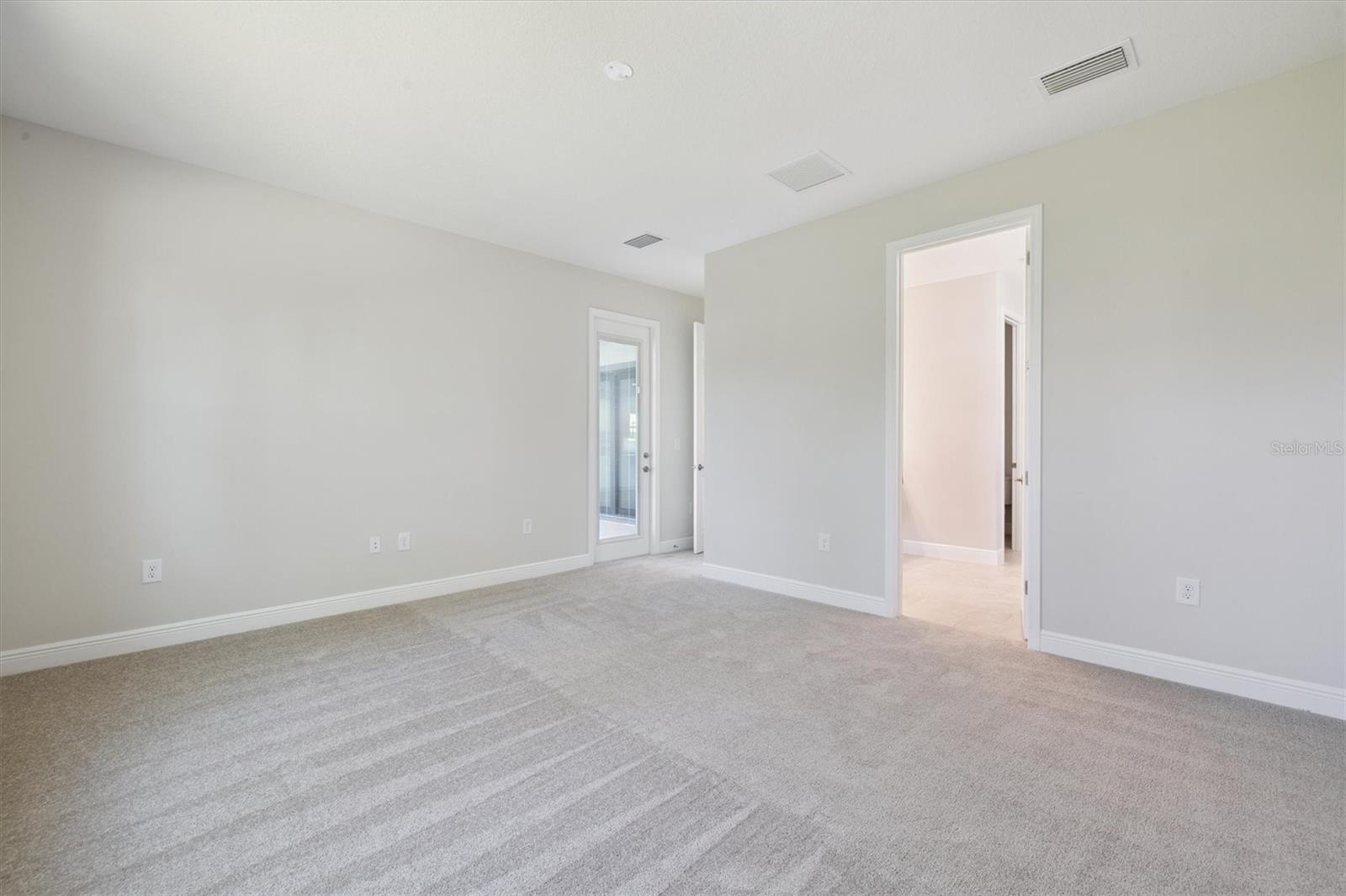 13132 Long Valley Cir Property Photo 5