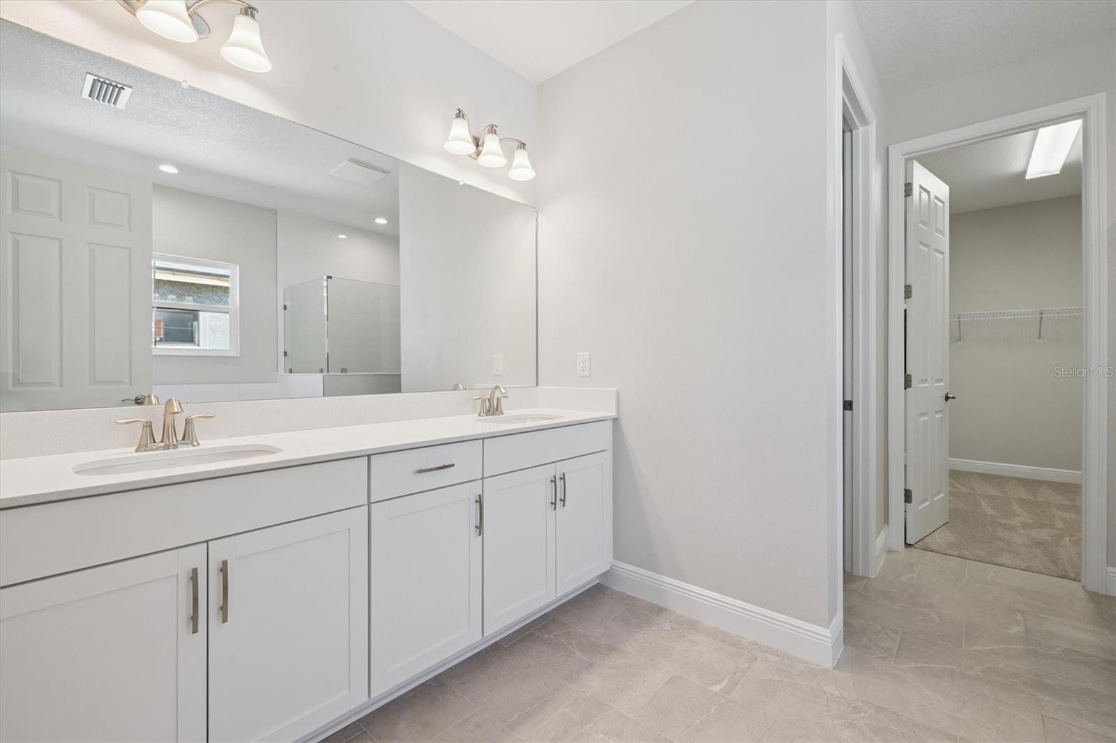 13132 Long Valley Cir Property Photo 8
