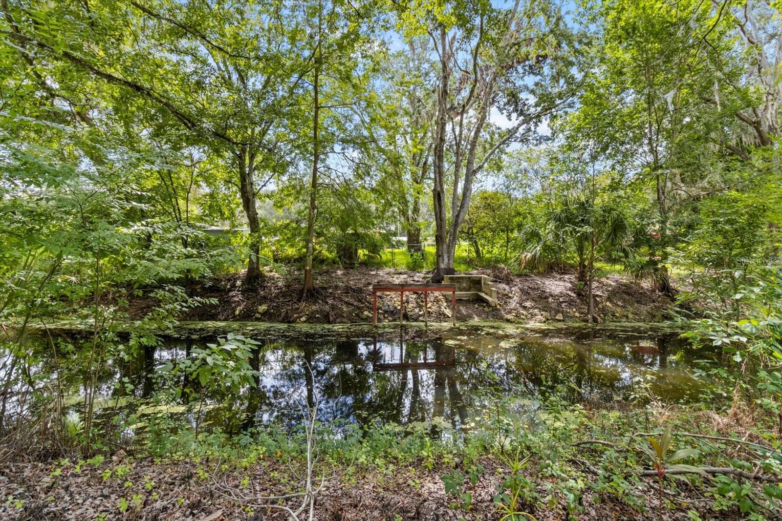 516 S Tuck Pt Property Photo 2