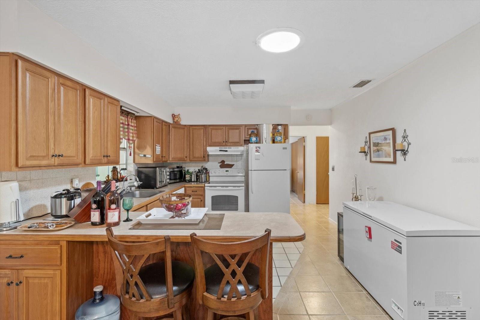 516 S Tuck Pt Property Photo 6