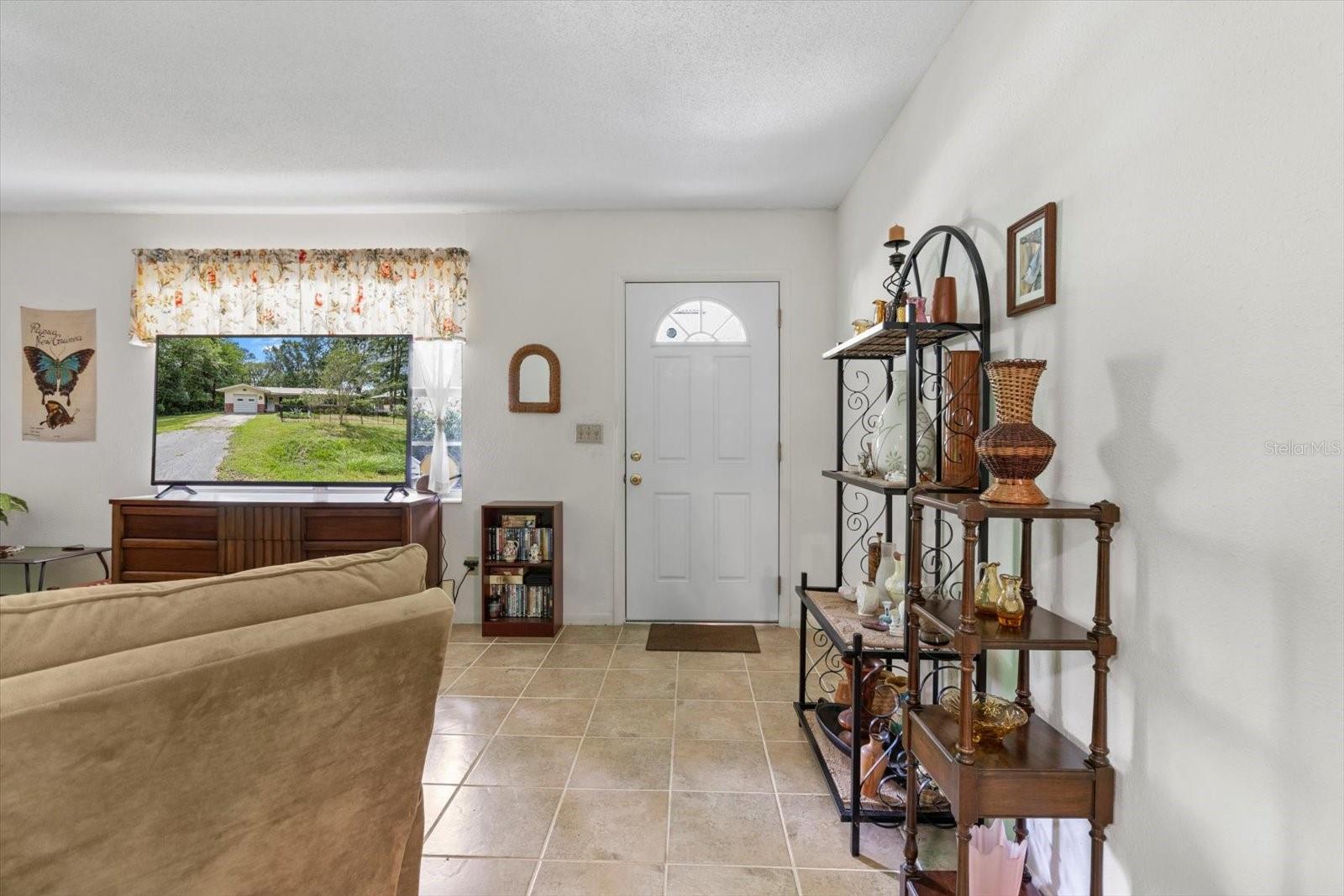 516 S Tuck Pt Property Photo 10