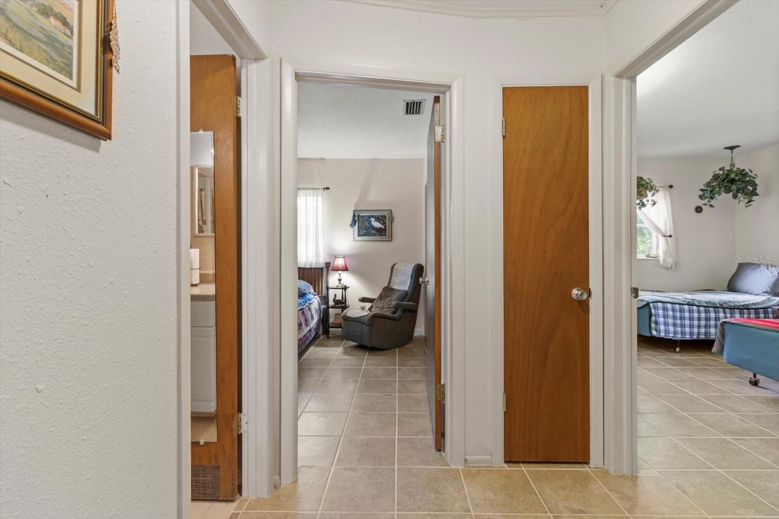 516 S Tuck Pt Property Photo 18