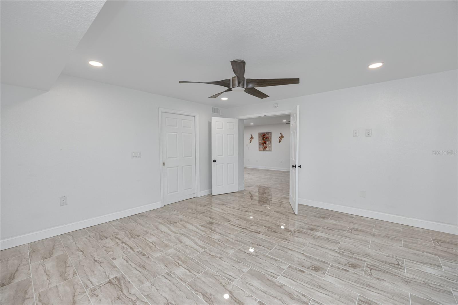 7300 Sun Island Dr S #706 Property Photo 24