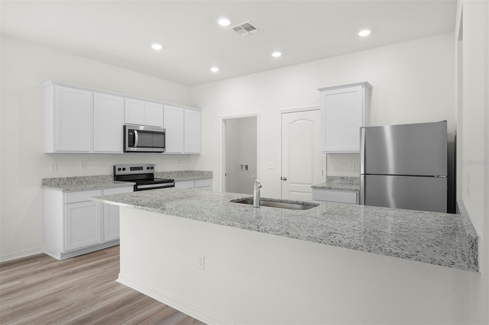 13288 Tula Loop Property Photo 3