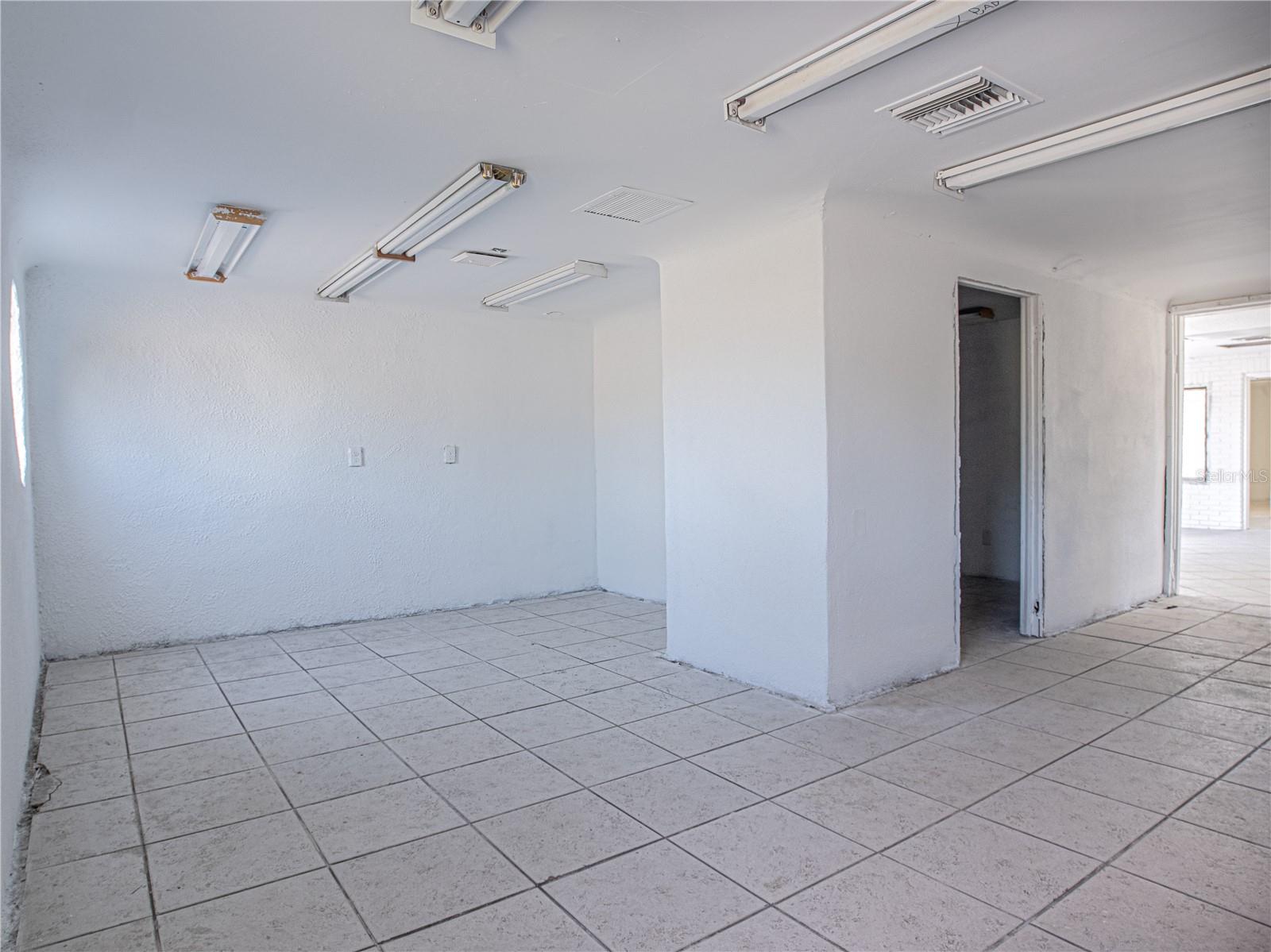 7618 Us Highway 19 Property Photo 10