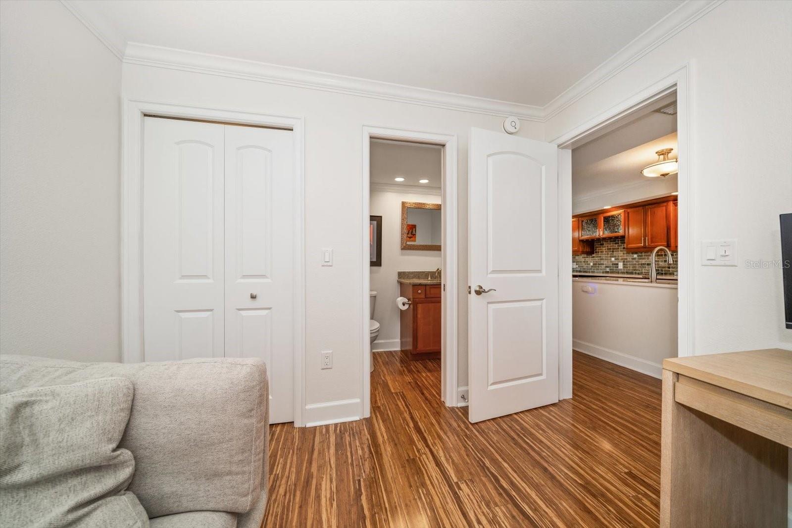 119 Marina Del Rey Ct Property Photo 29