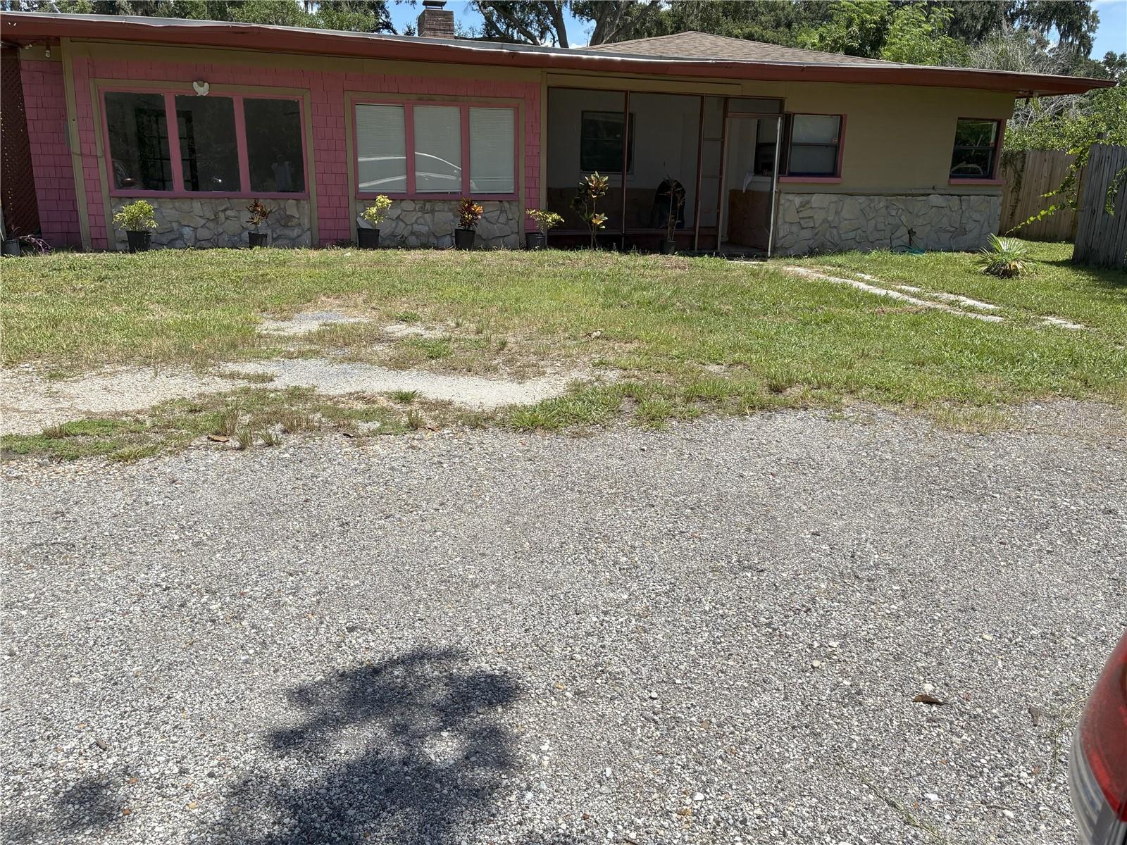 3016 BLOOMINGDALE AVE Property Photo 1