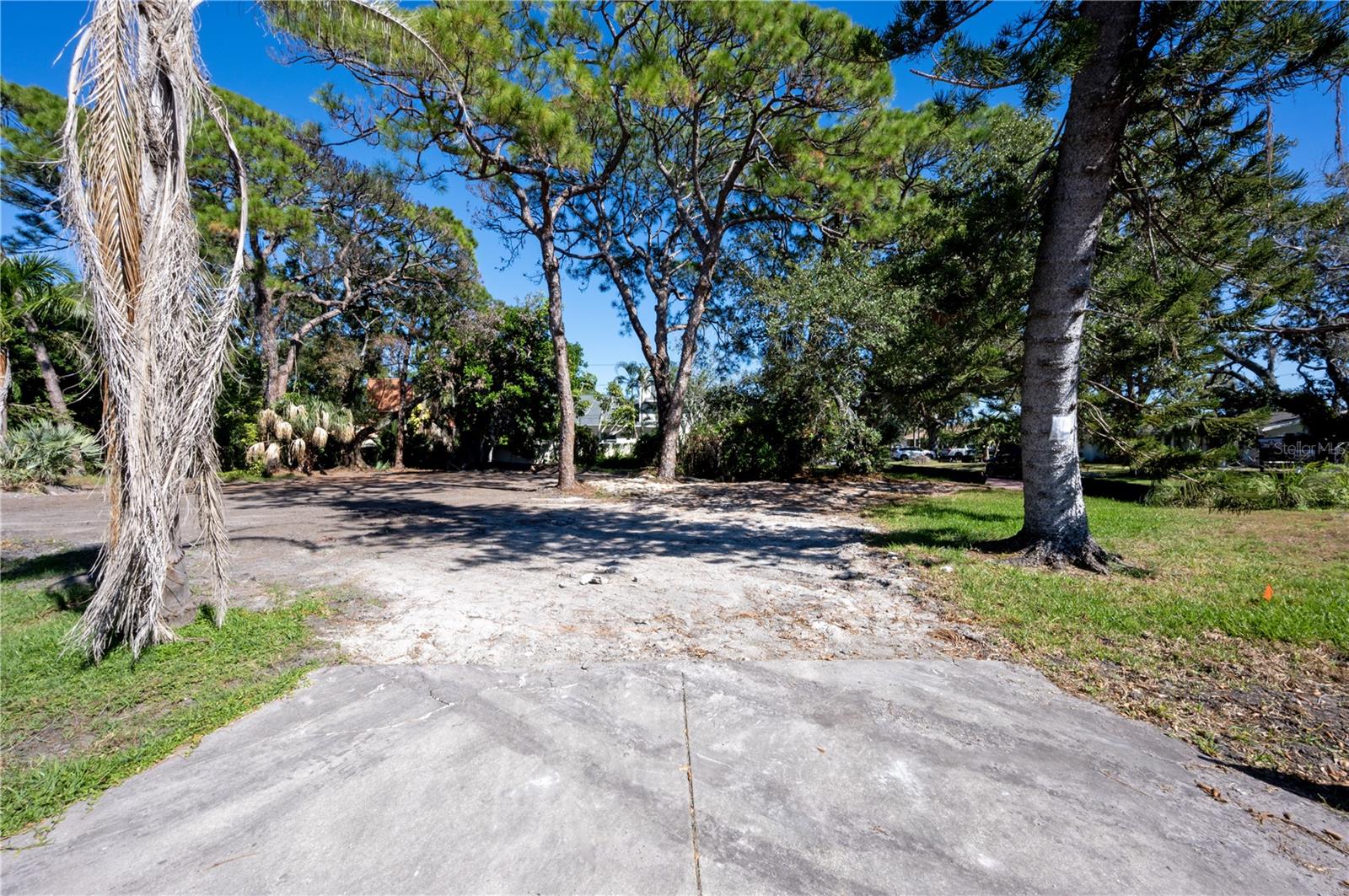 1125l Friendly Way S Property Photo 6