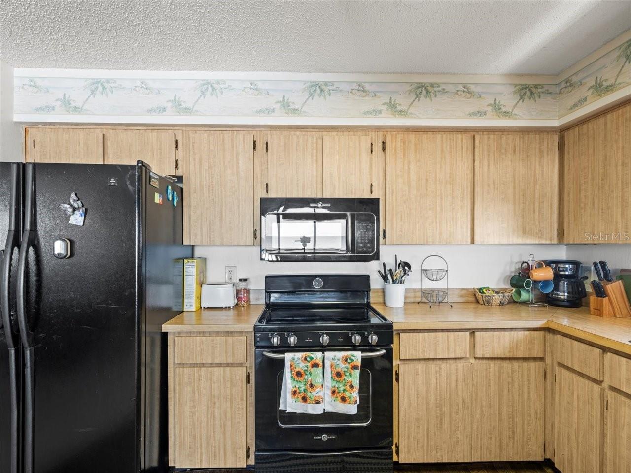 18218 Sunset Blvd #a Property Photo 39