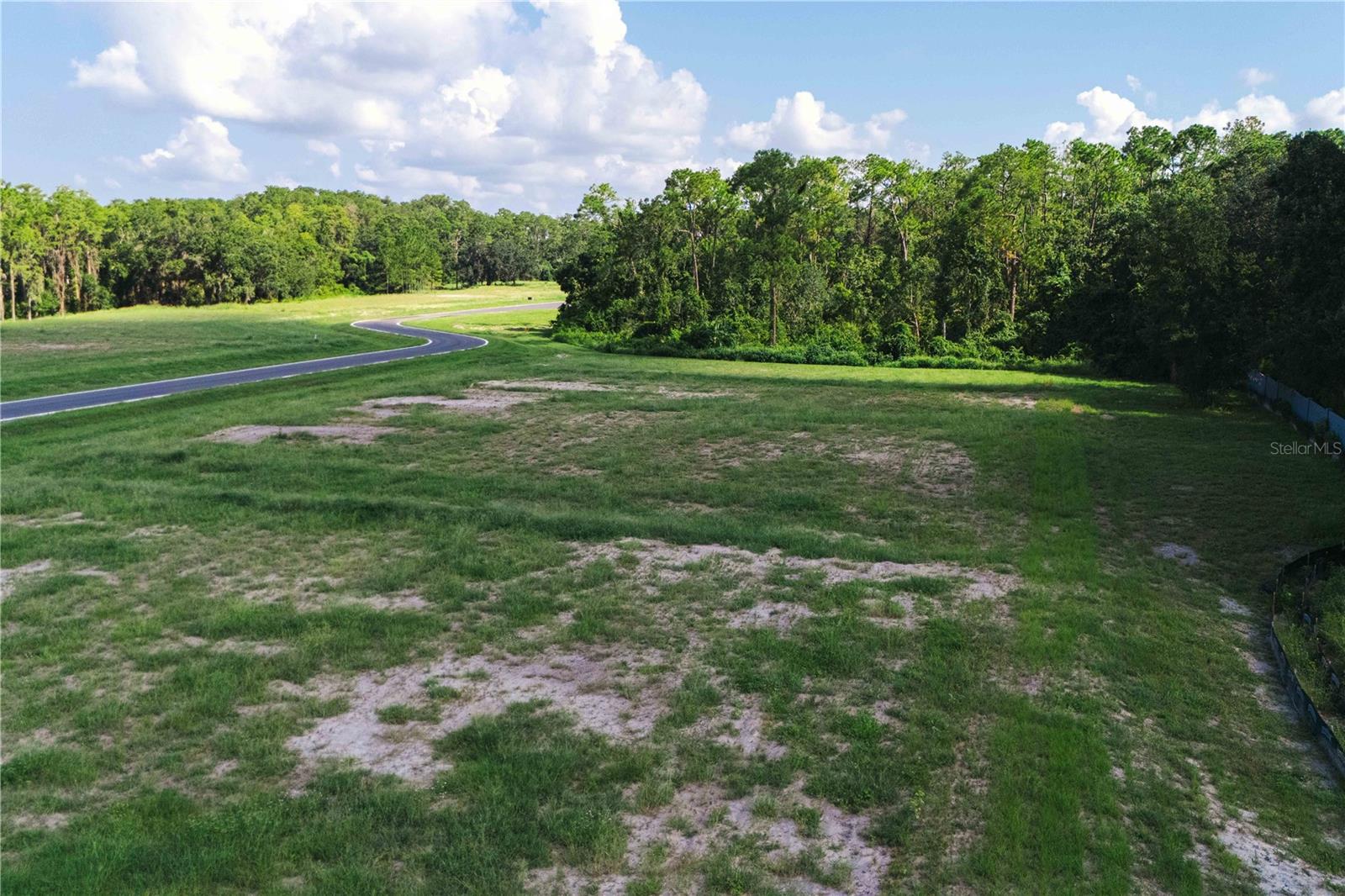 19319 Dimple Dr Property Photo 3