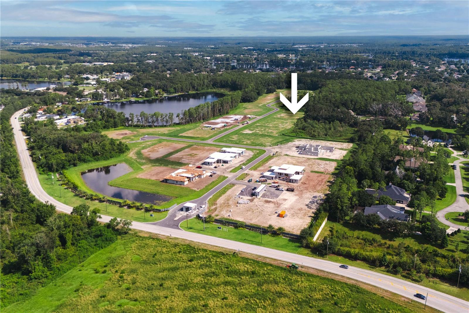 19319 Dimple Dr Property Photo 7