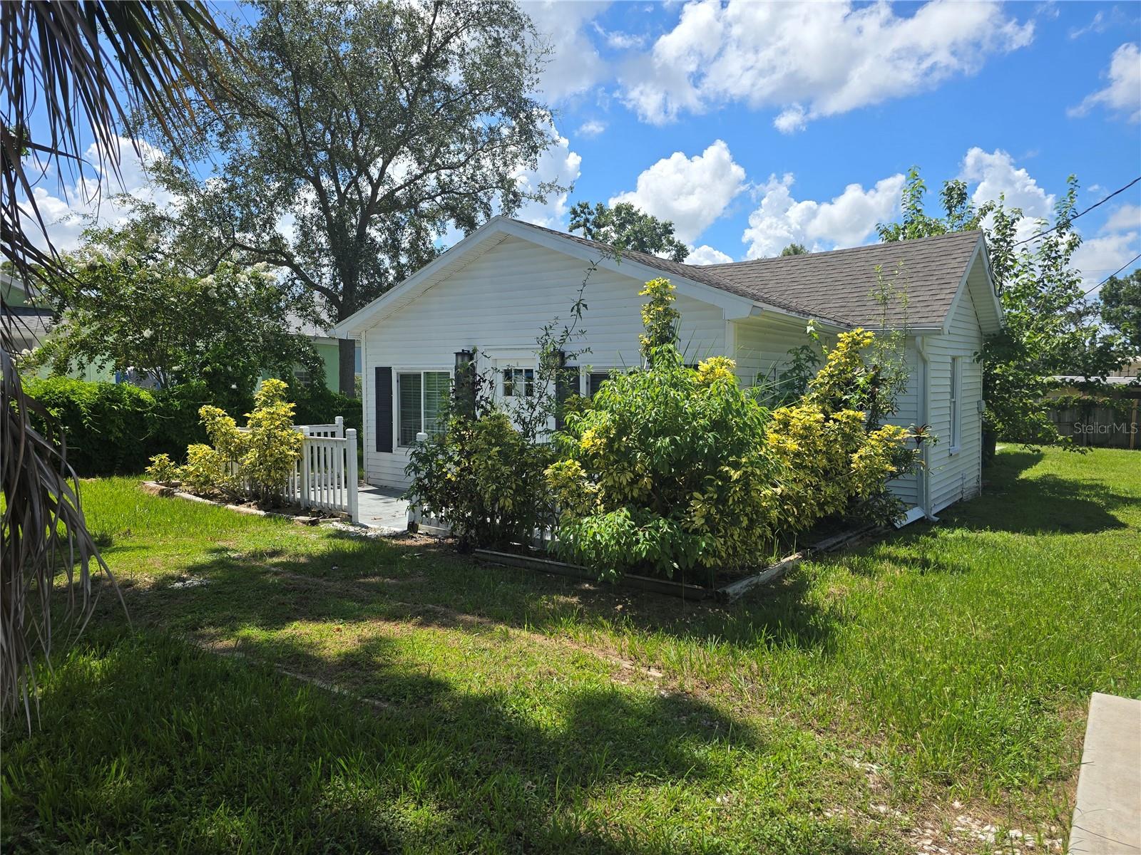 1327 Georgia Ave Property Photo 4