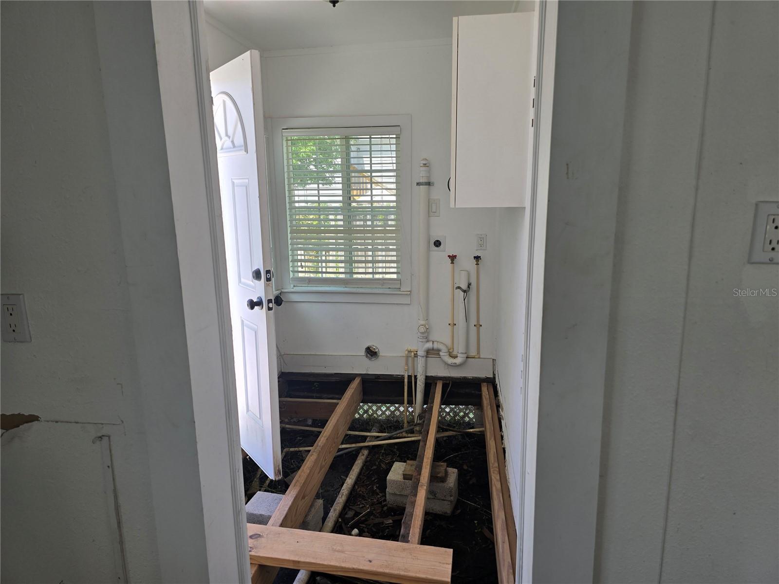 1327 Georgia Ave Property Photo 10