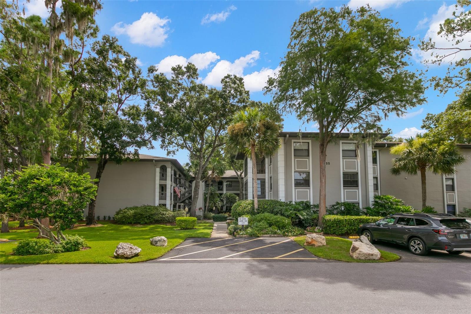 3399 Mermoor Dr #309 Property Photo 4