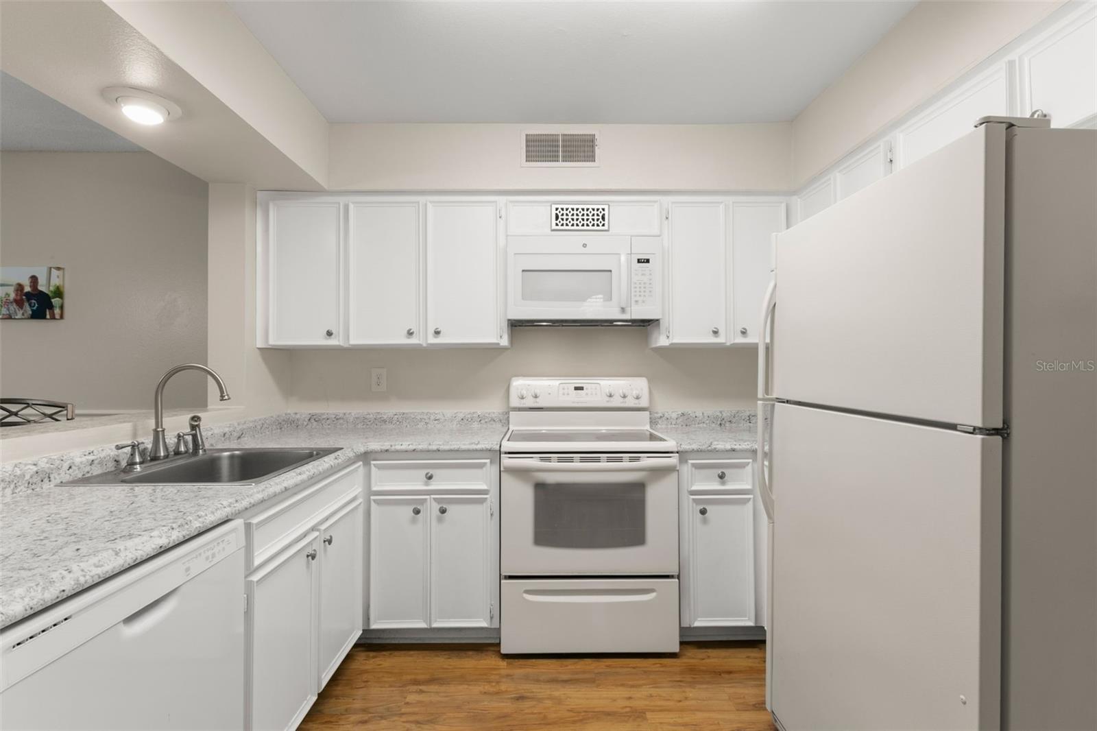 3399 Mermoor Dr #309 Property Photo 8