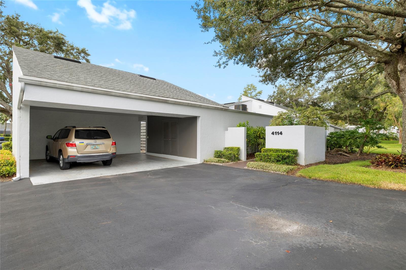 4114 Northmeadow Cir #4114 Property Photo 1
