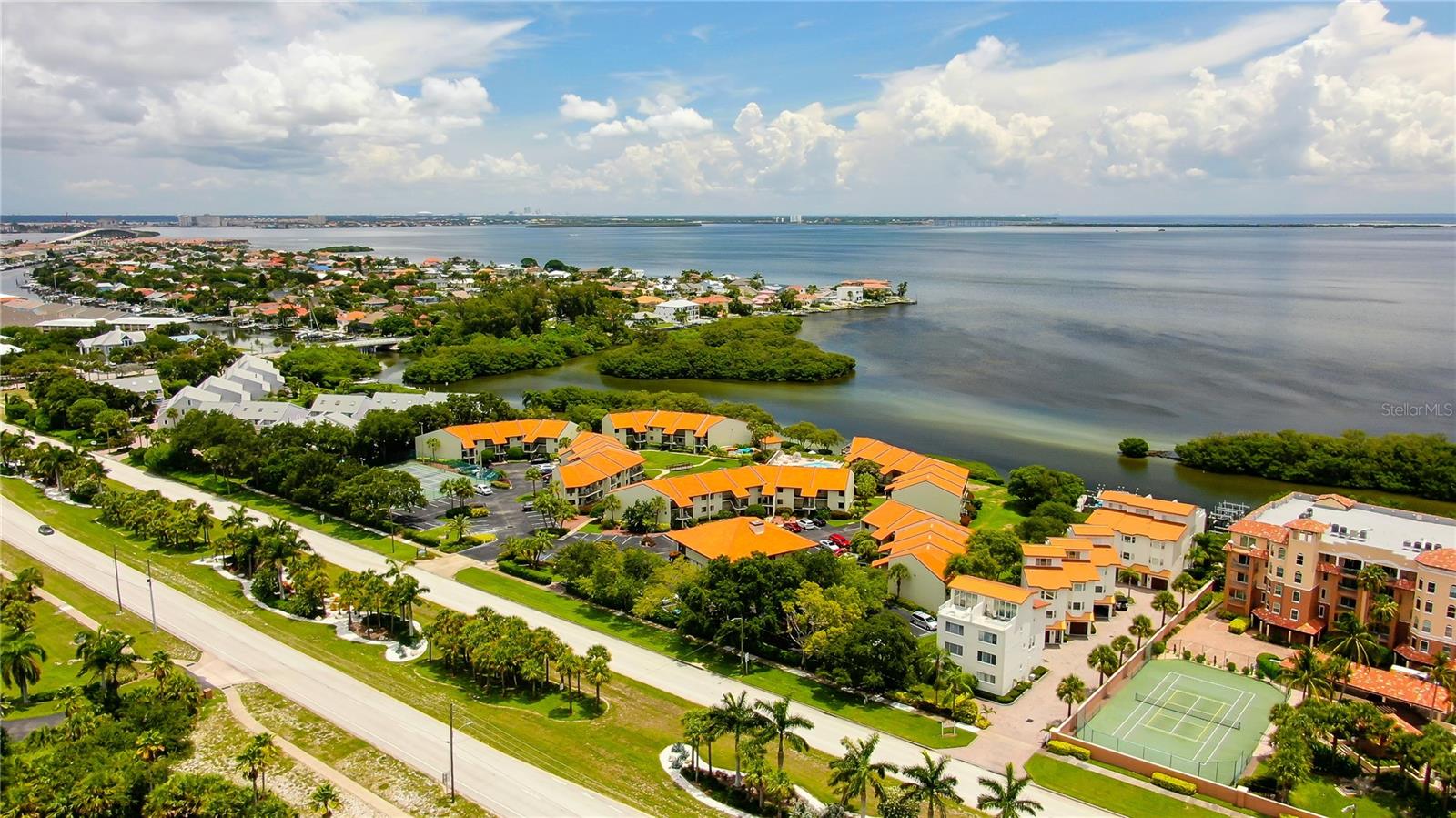 1575 Pinellas Bayway Way S #1575 Property Photo 6