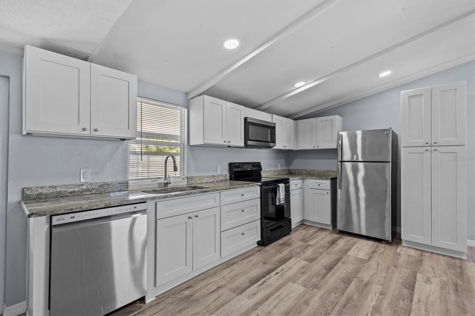 13147 Cabin Ct Property Photo 13