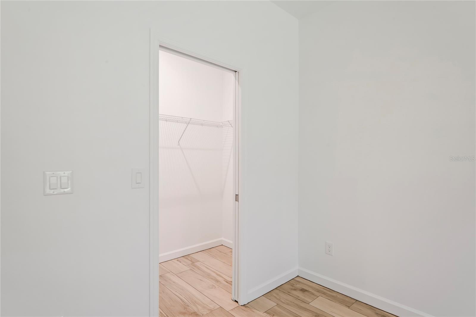 279 W Pearson St Property Photo 19