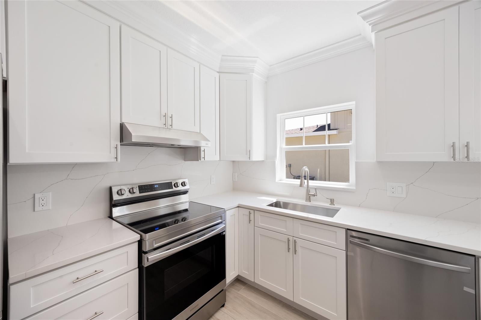25 Edwards St Property Photo 10