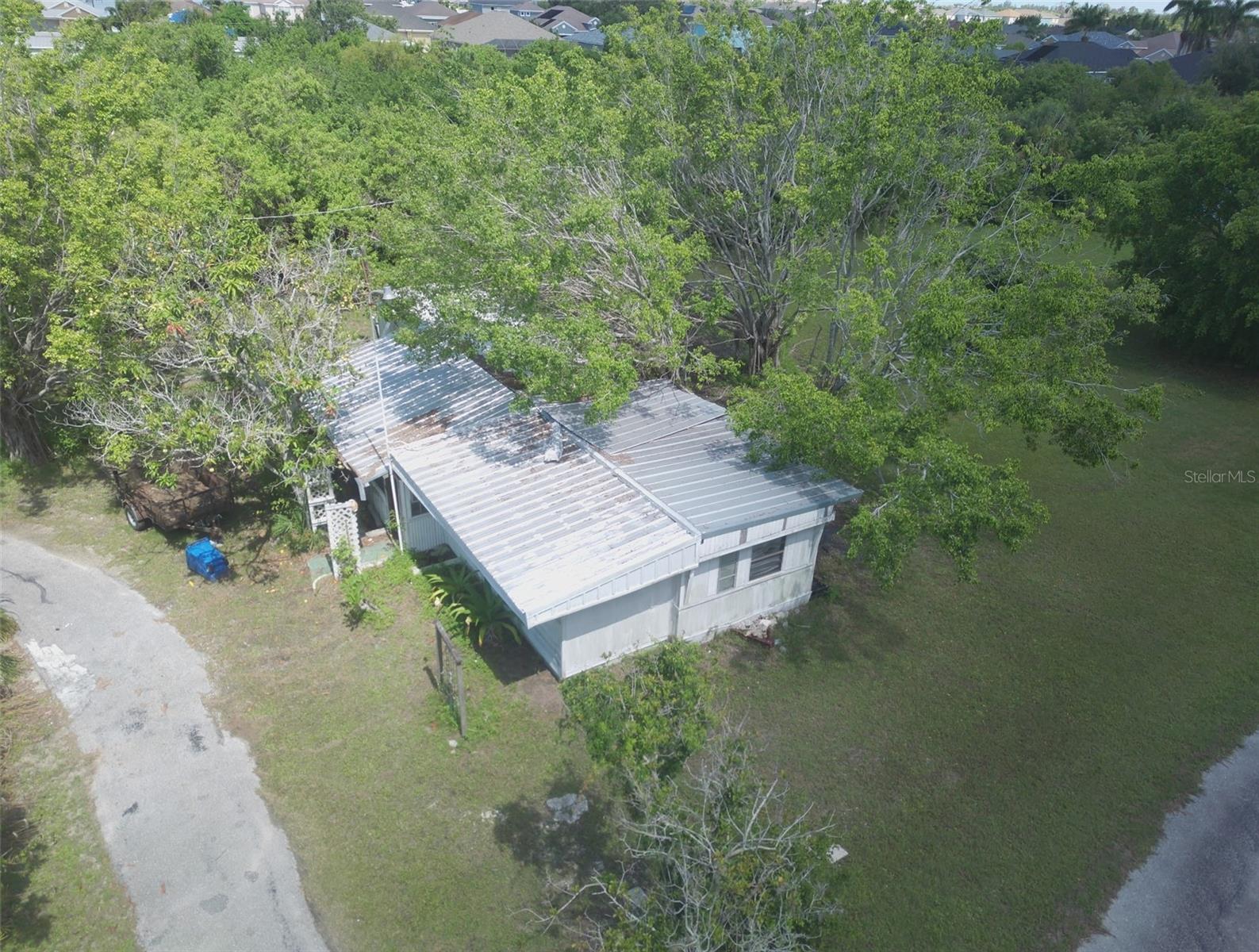 1603 W Shell Point Rd Property Photo 4