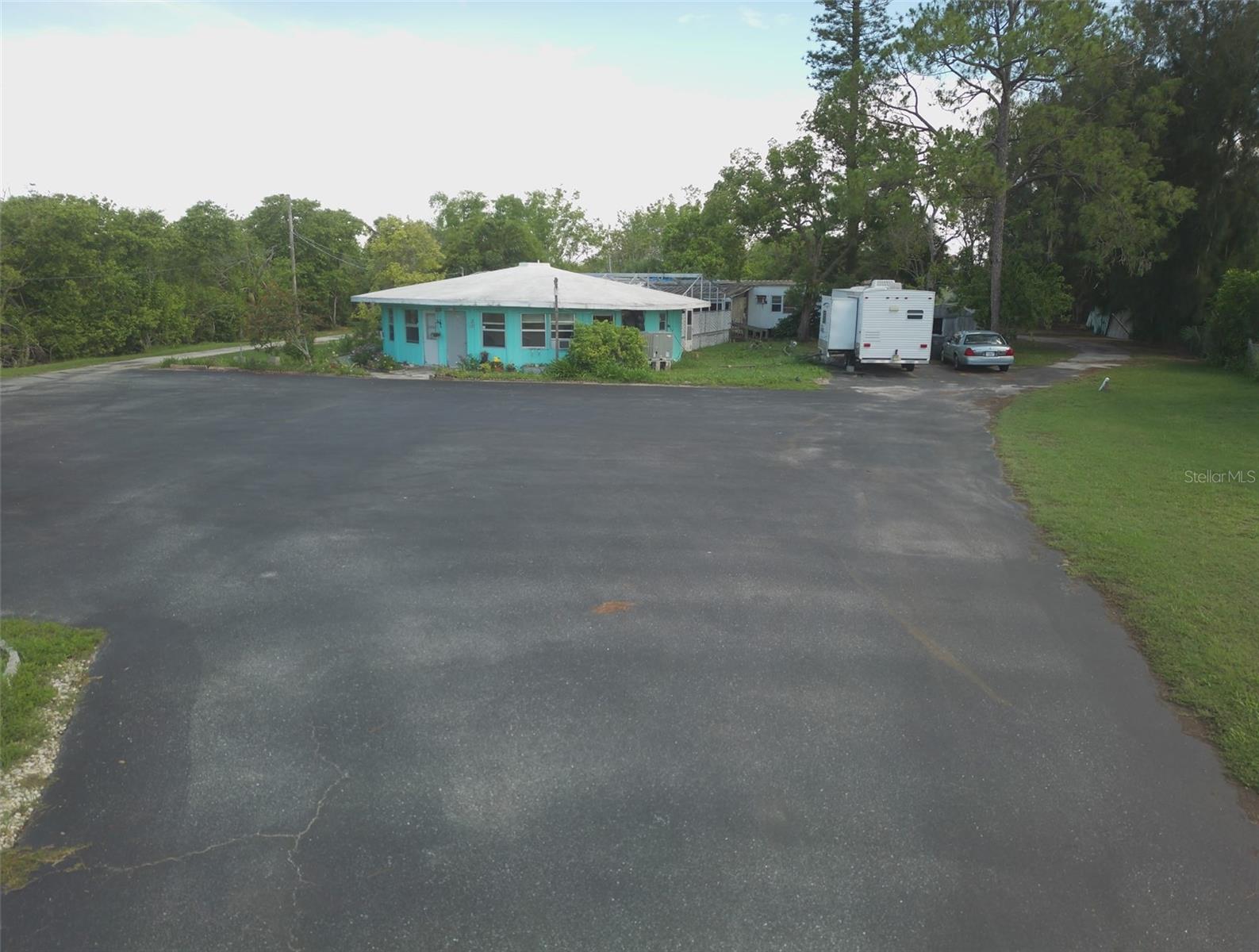 1603 W Shell Point Rd Property Photo 5