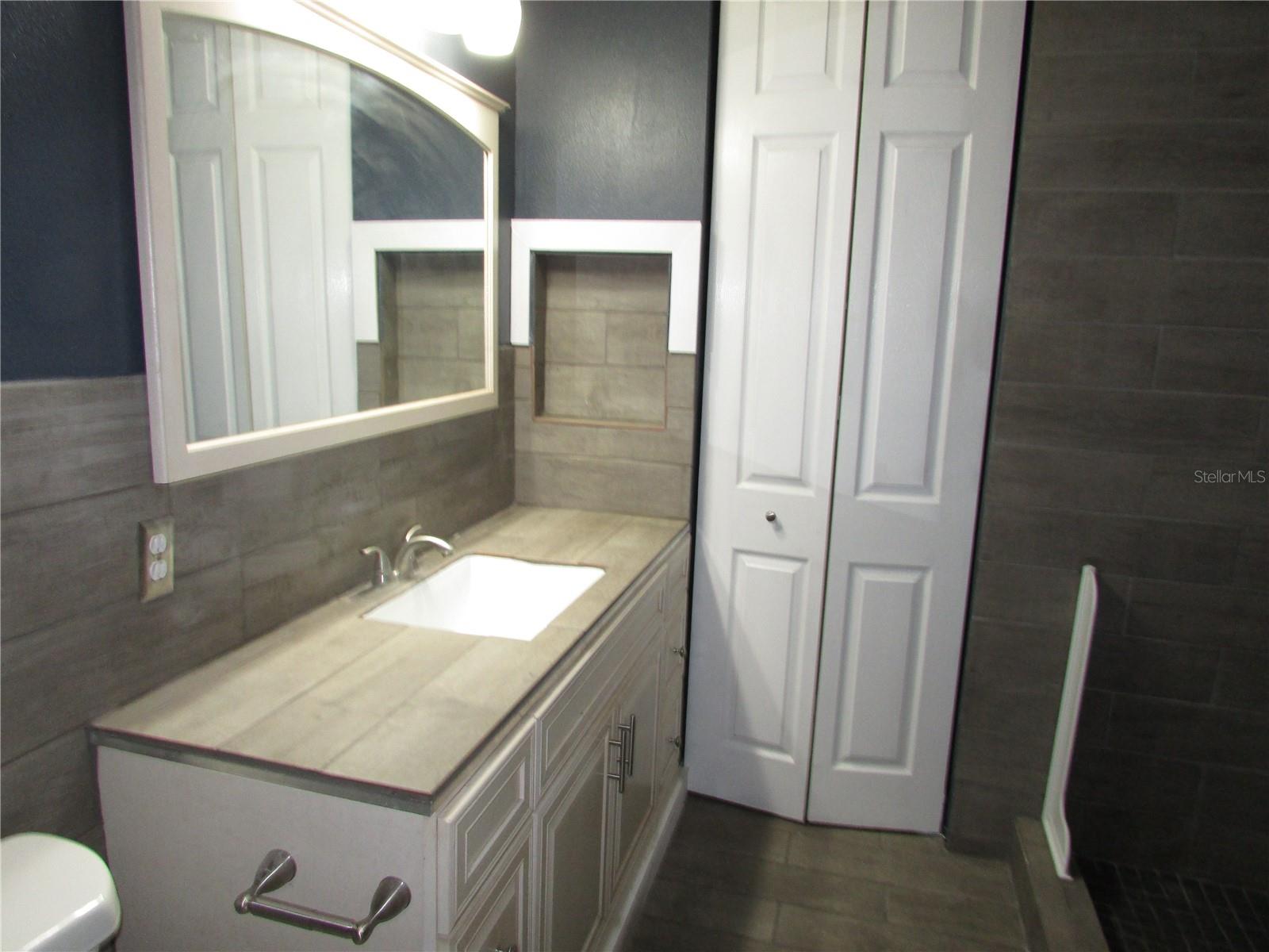 12715 Raeburn Way Property Photo 12