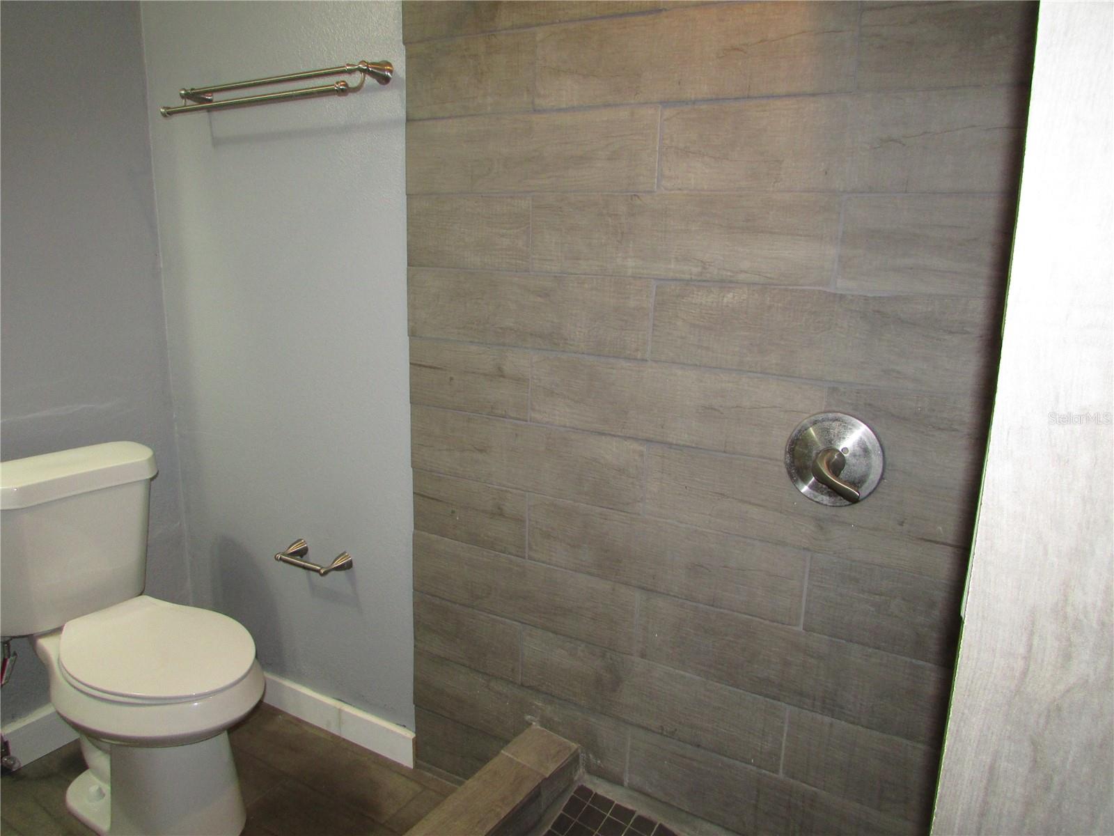 12715 Raeburn Way Property Photo 15