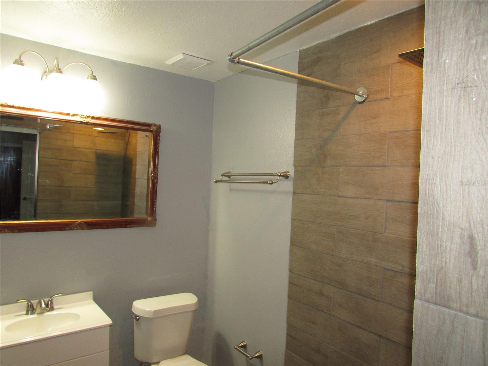 12715 Raeburn Way Property Photo 16