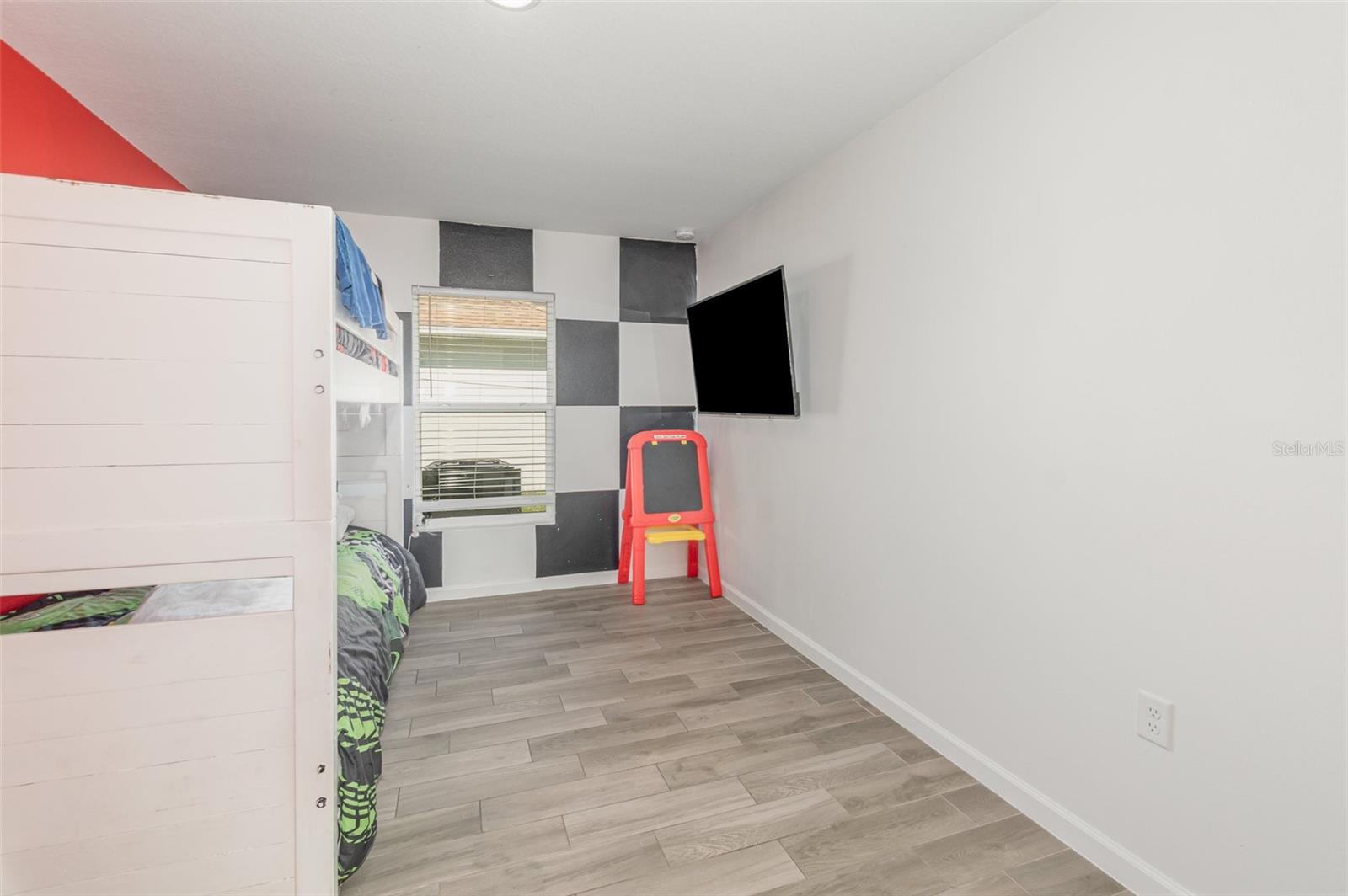 1534 Pine St Property Photo 15