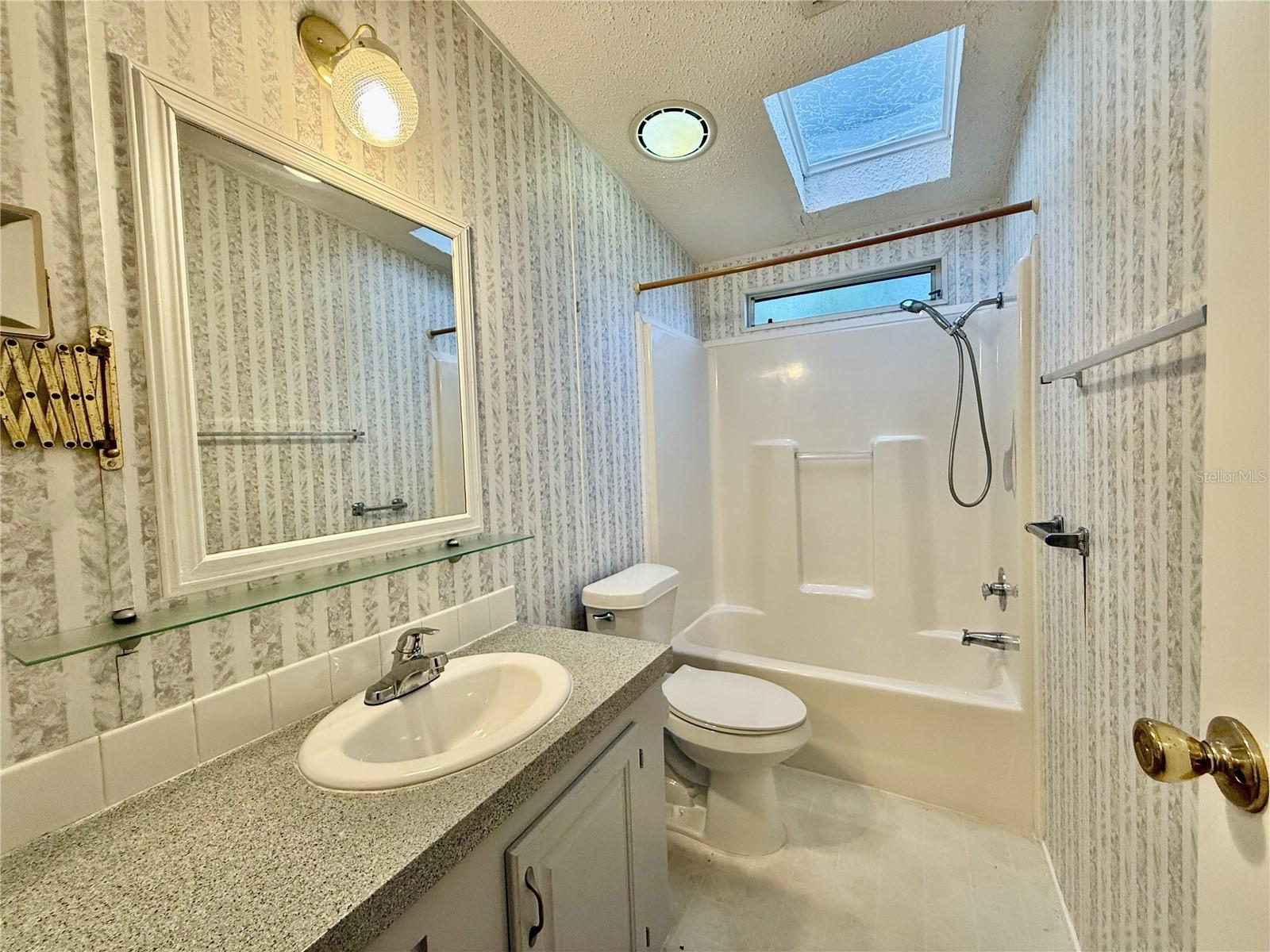 5152 Forest Glenn Dr Property Photo 11