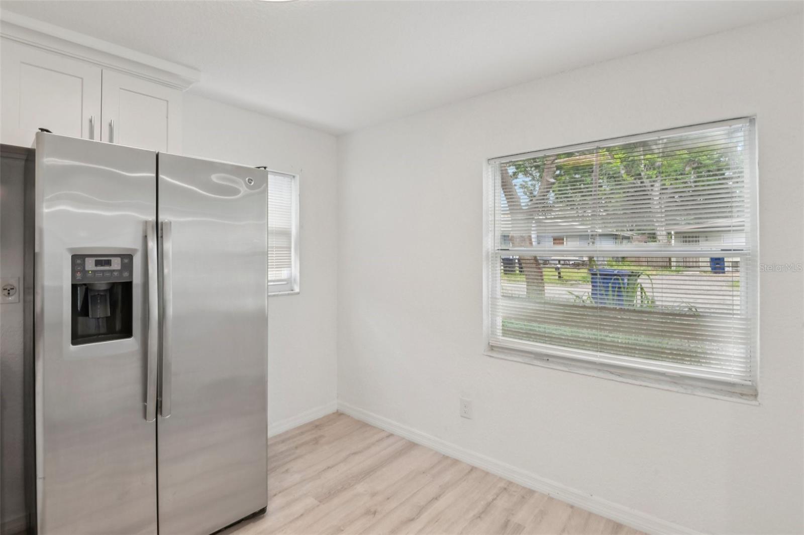 9404 N Mulberry St Property Photo 14