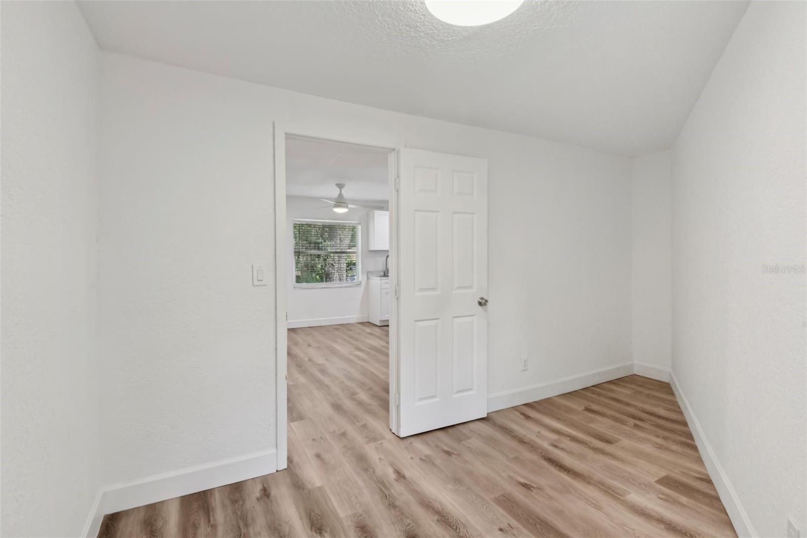 9404 N Mulberry St Property Photo 26