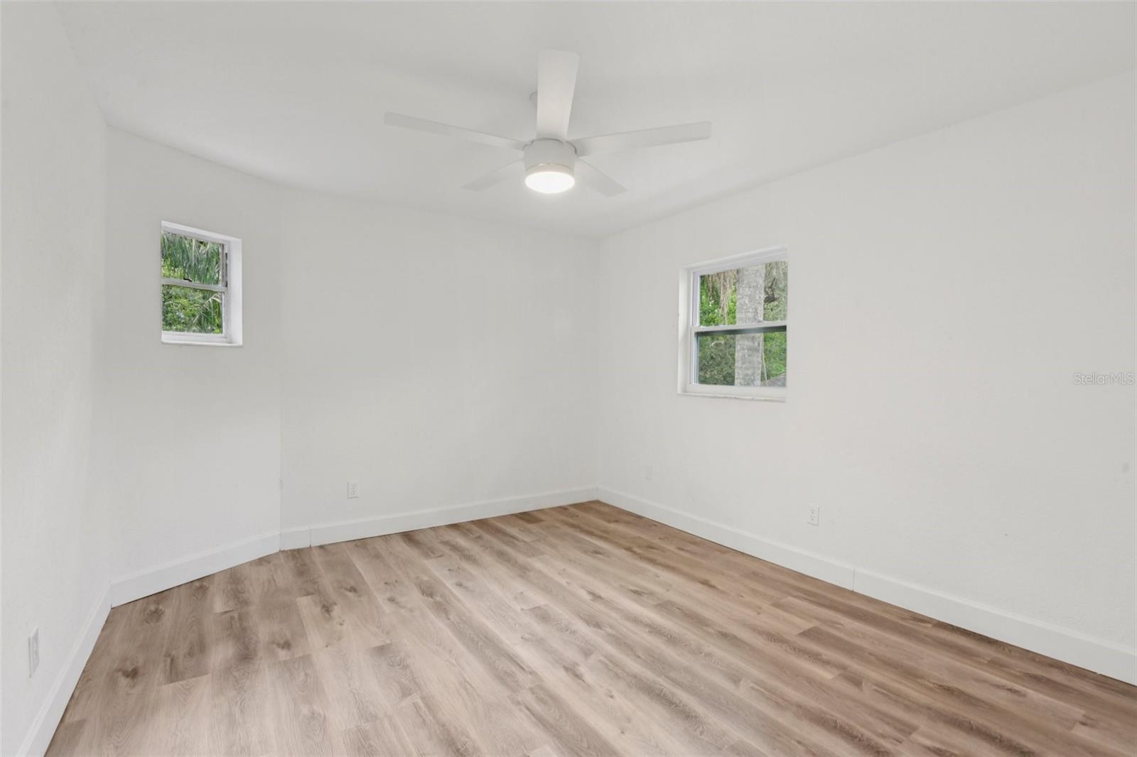 9404 N Mulberry St Property Photo 30