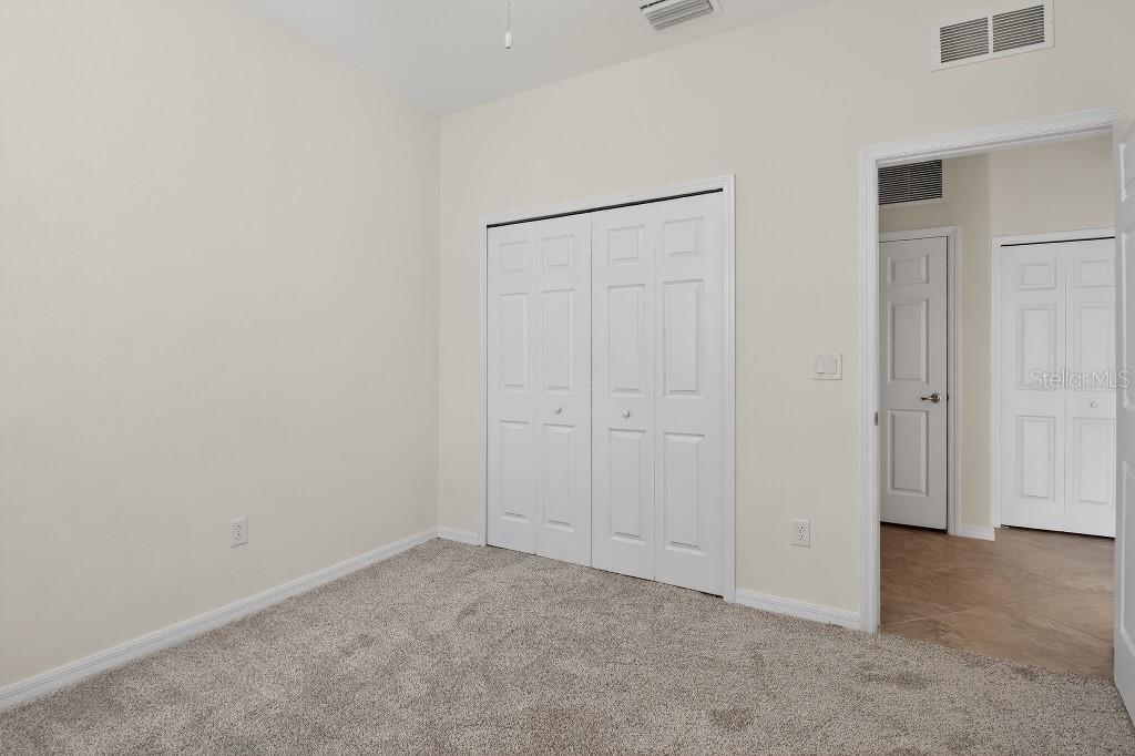 17604 Wayside Bnd Property Photo 4