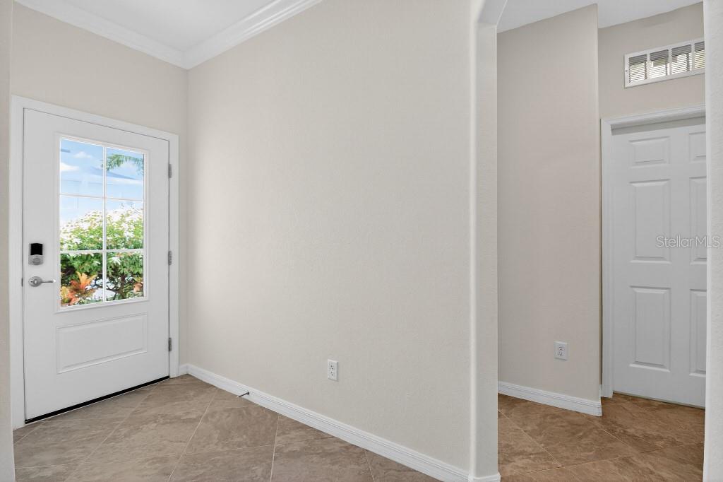 17604 Wayside Bnd Property Photo 7