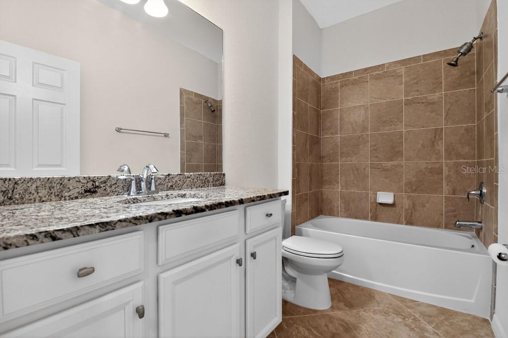 17604 Wayside Bnd Property Photo 14