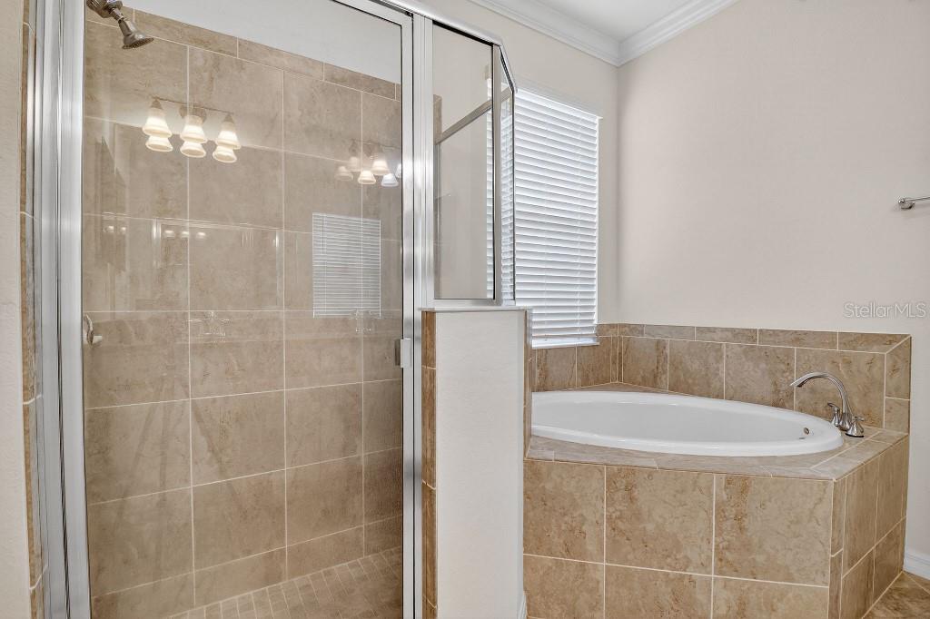 17604 Wayside Bnd Property Photo 18