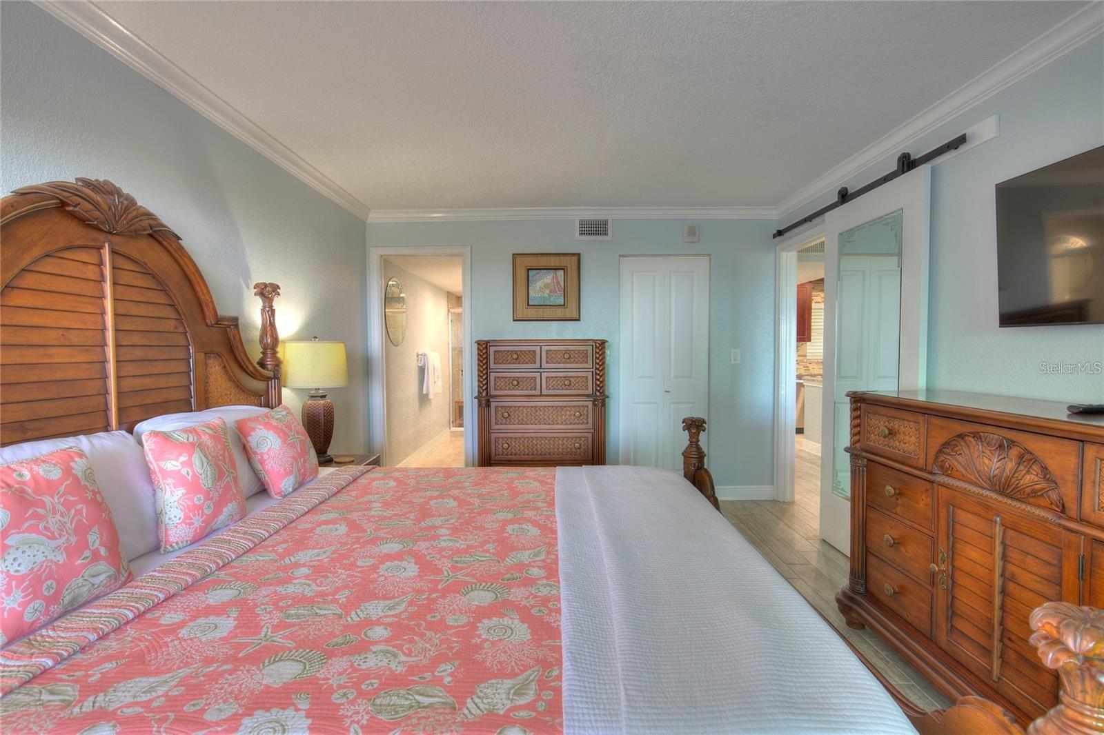 1230 Gulf Blvd #304 Property Photo 13