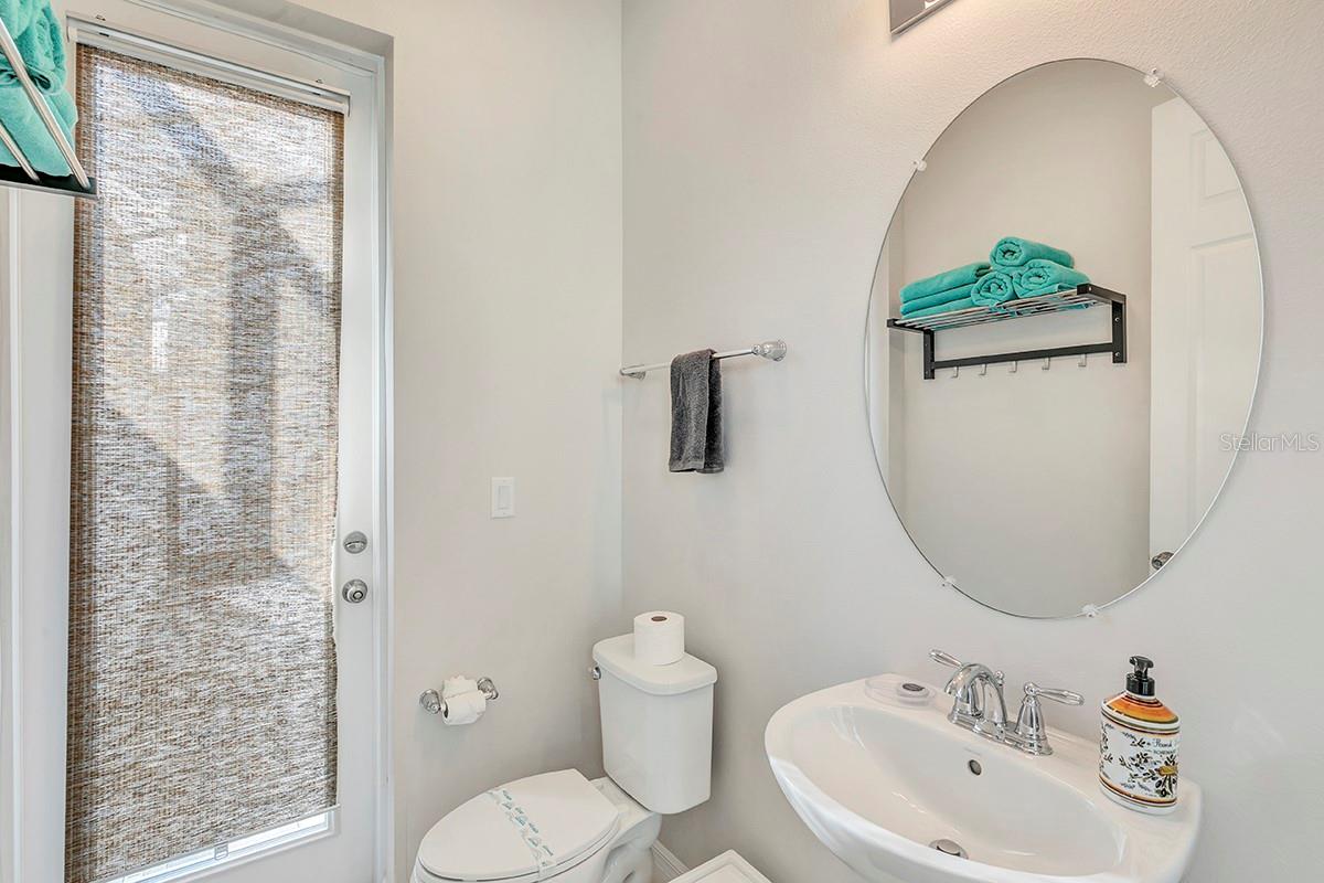 1532 Carey Palm Cir Property Photo 18