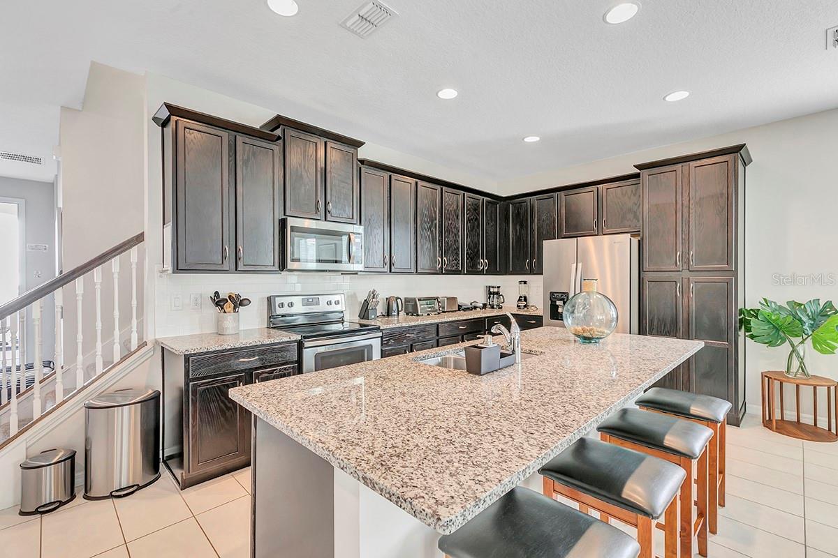 1532 Carey Palm Cir Property Photo 27