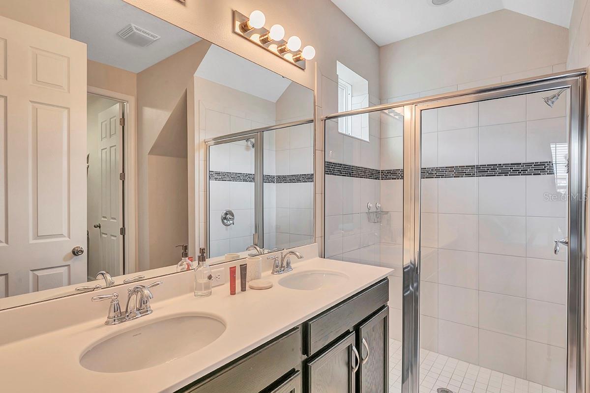 1532 Carey Palm Cir Property Photo 28