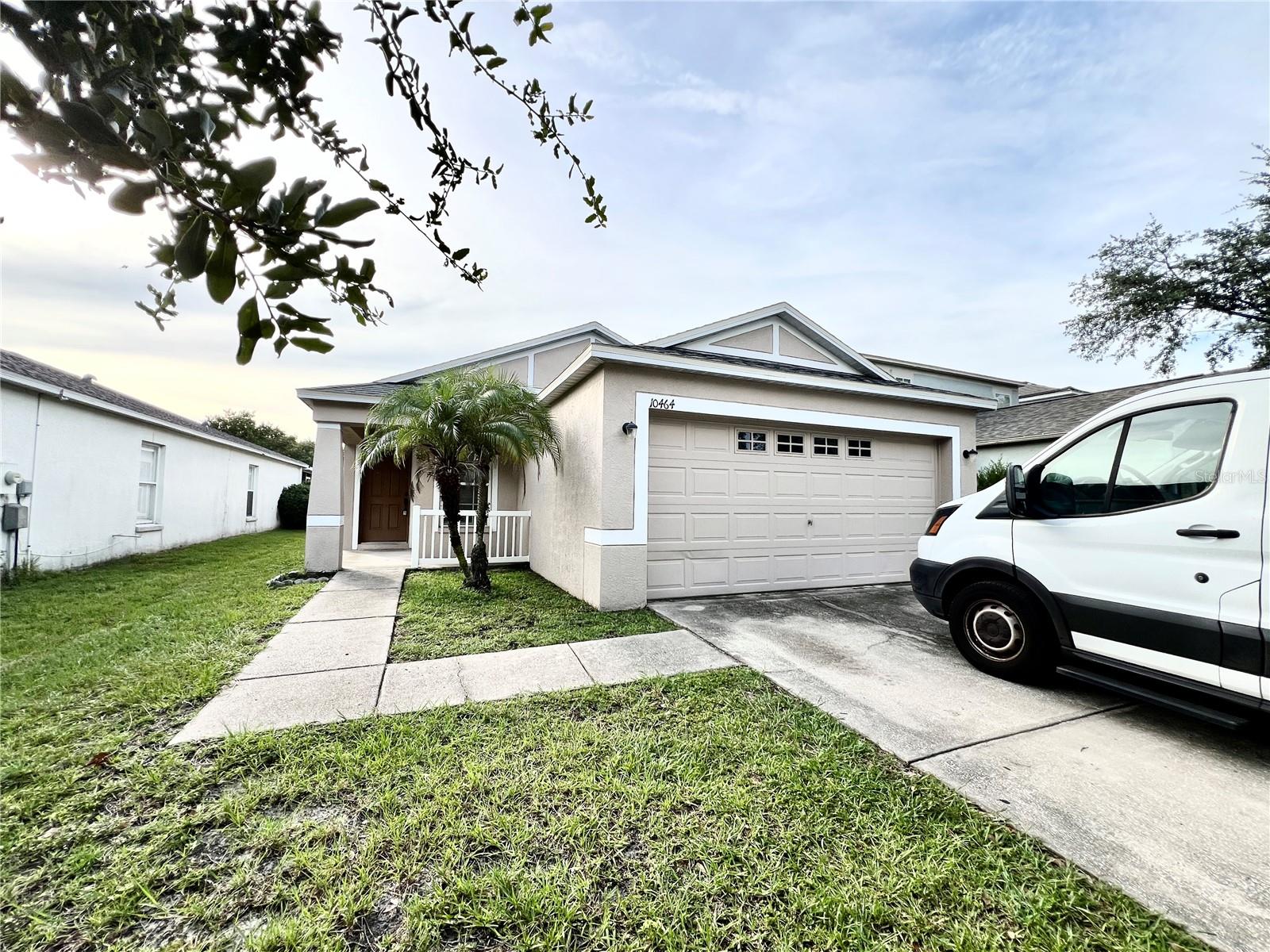 10464 BLACKMORE DR