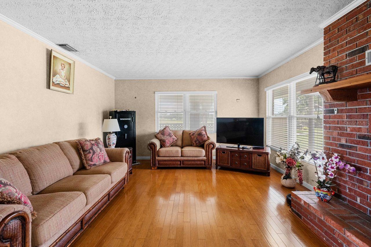 38730 Mickler Rd Property Photo 4