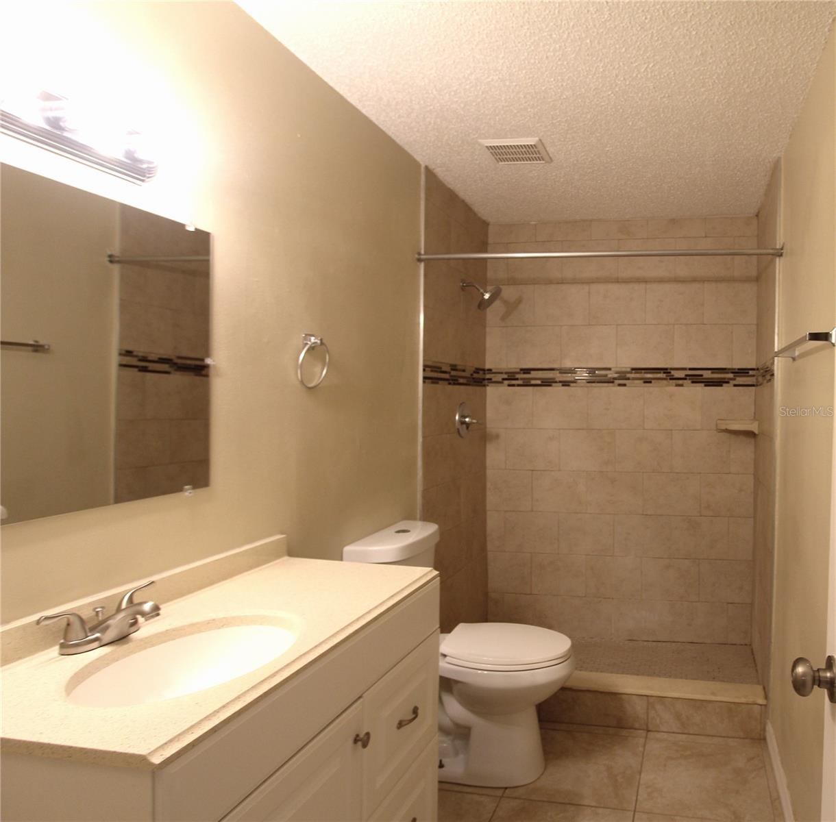 38942 9th Ave Property Photo 10