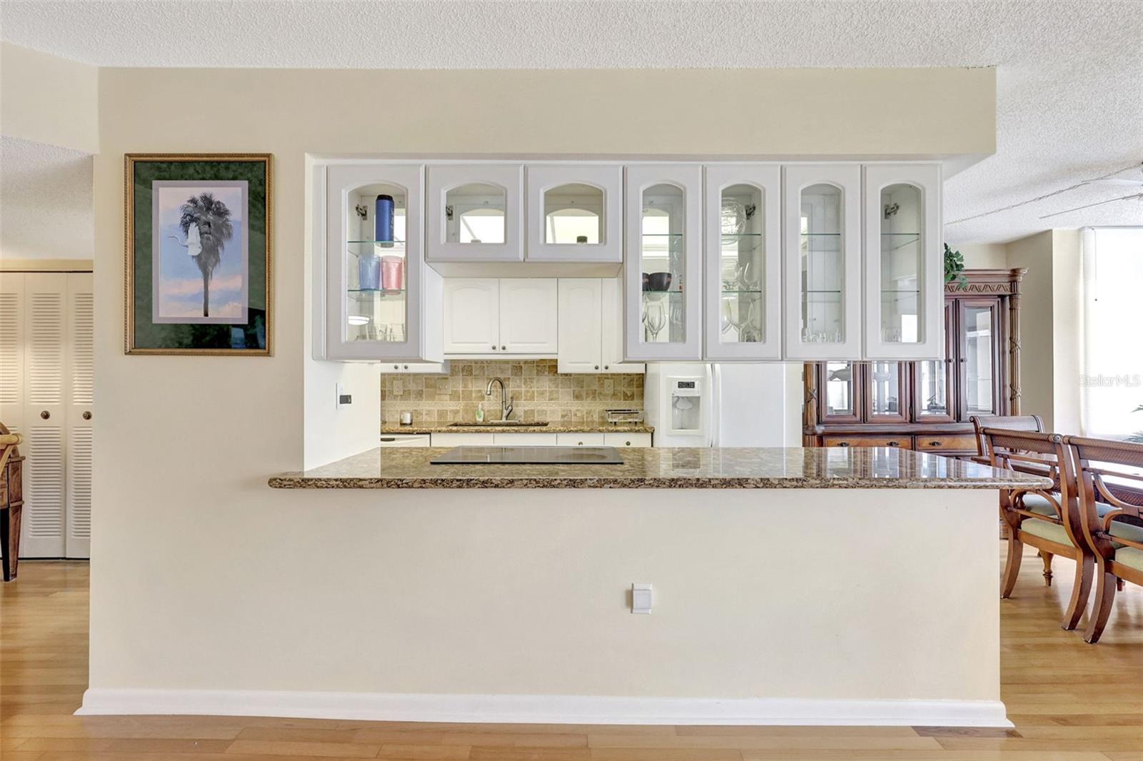 660 Island Way #708 Property Photo 12