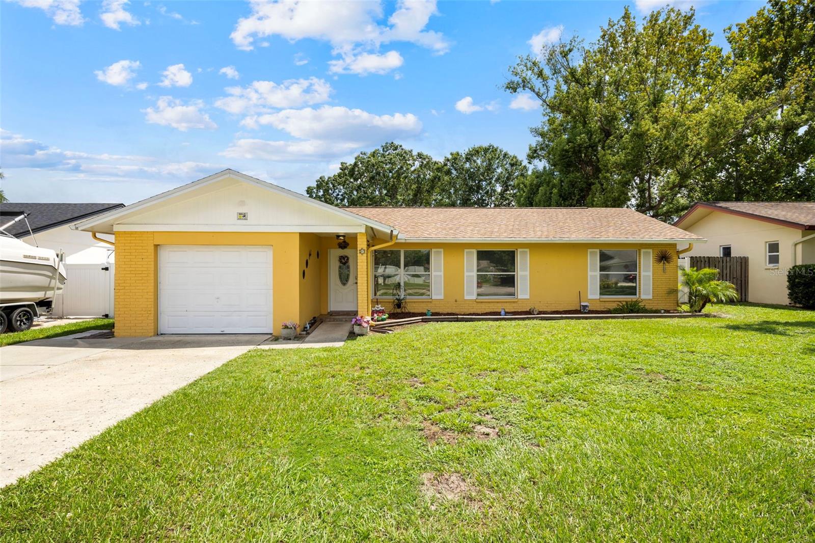 712 Gateway Ln Property Photo 1