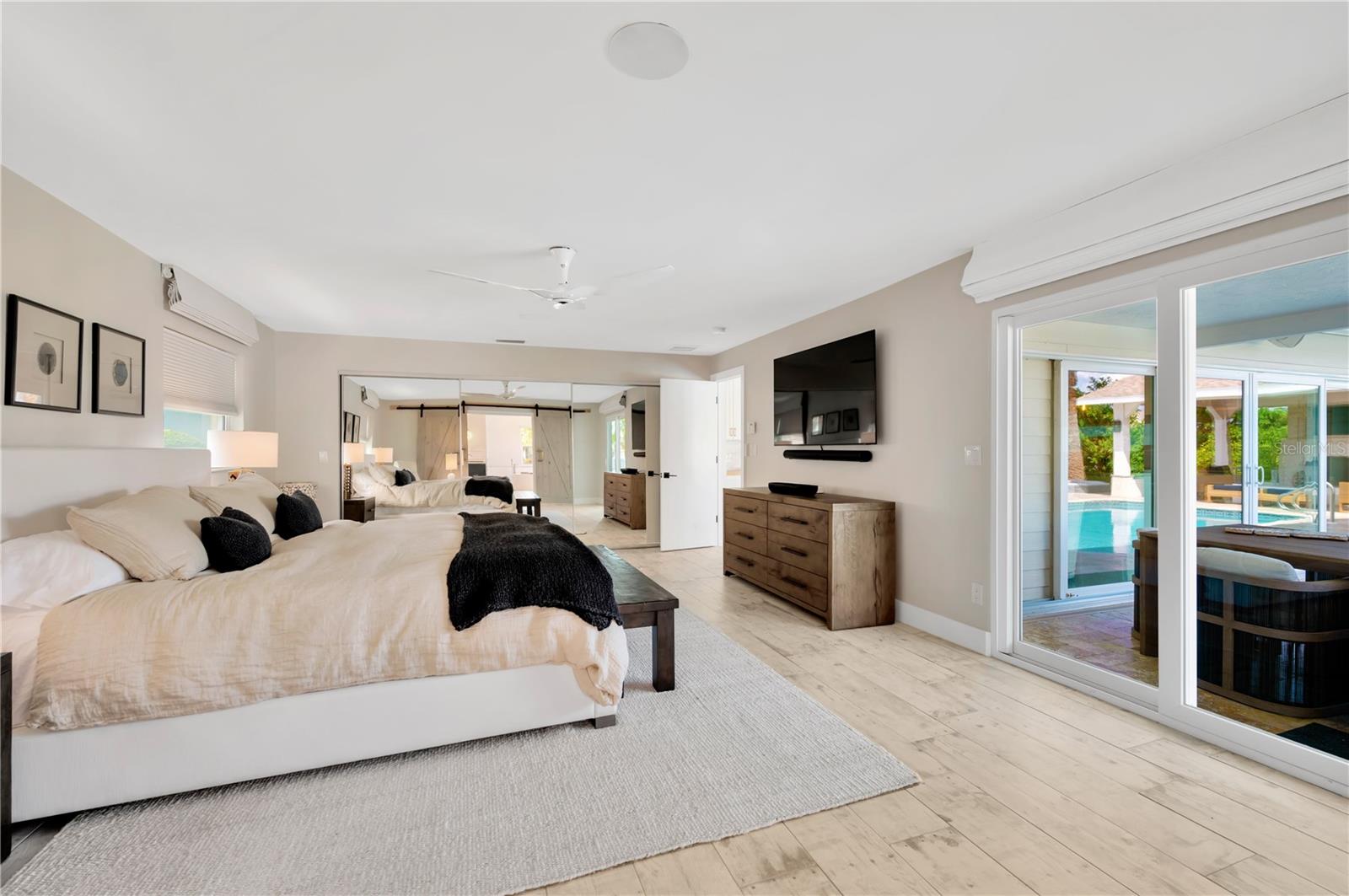 807 Snug Is Property Photo 68