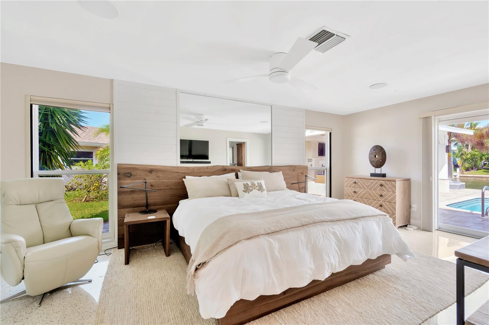 807 Snug Is Property Photo 75